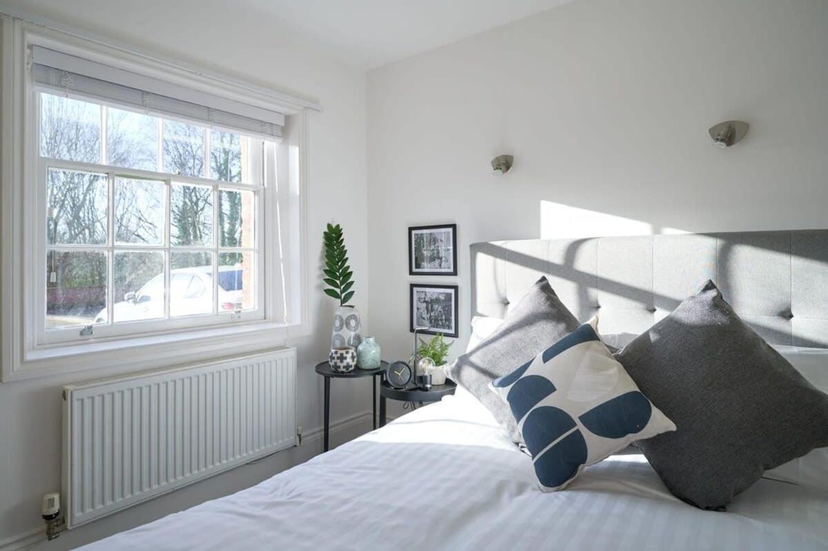 A Stylish Apartment With Parking In Preston Preston  Exterior foto